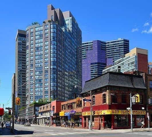 24 Wellesley Street Unit 2213, Downtown Toronto / Waterfront