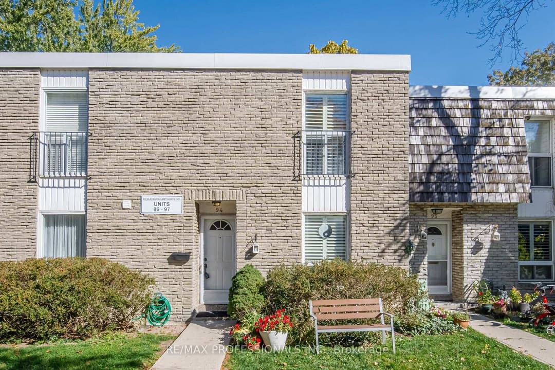 65 Old Burnhamthorpe Road Unit 94, Etobicoke (Islington / Rexdale)