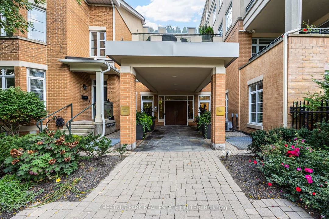 21 Shaftesbury Avenue Unit 103, Rosedale / Moore Park