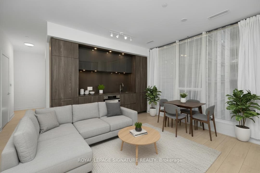 15 Mercer Street Unit 525, Downtown Toronto / Waterfront