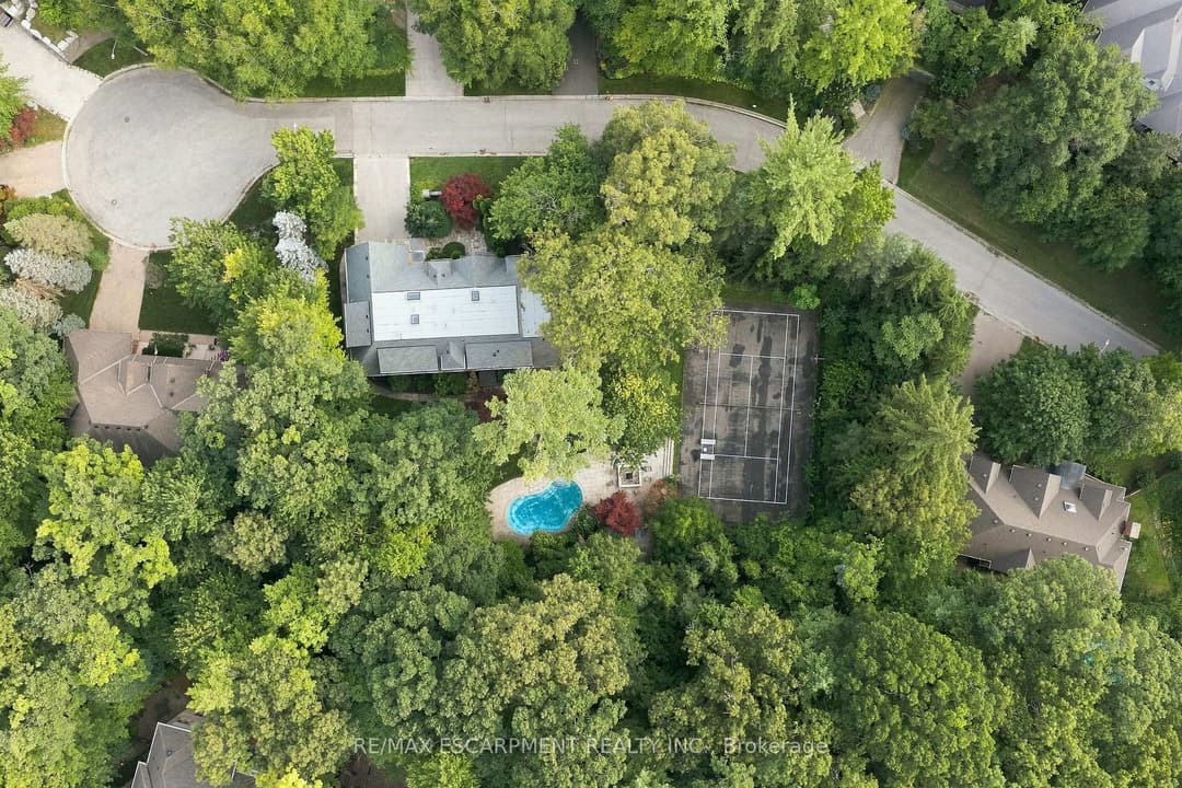 2035 Heartwood Court, Mississauga