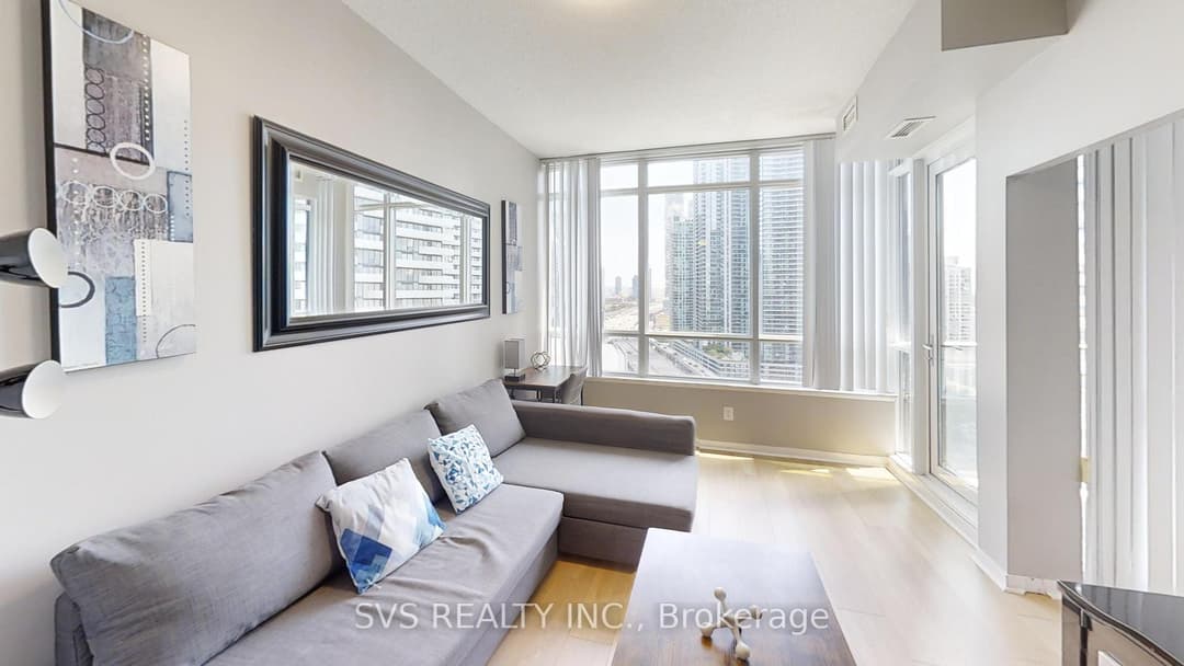 55 Bremner Boulevard Unit 1705, Downtown Toronto / Waterfront
