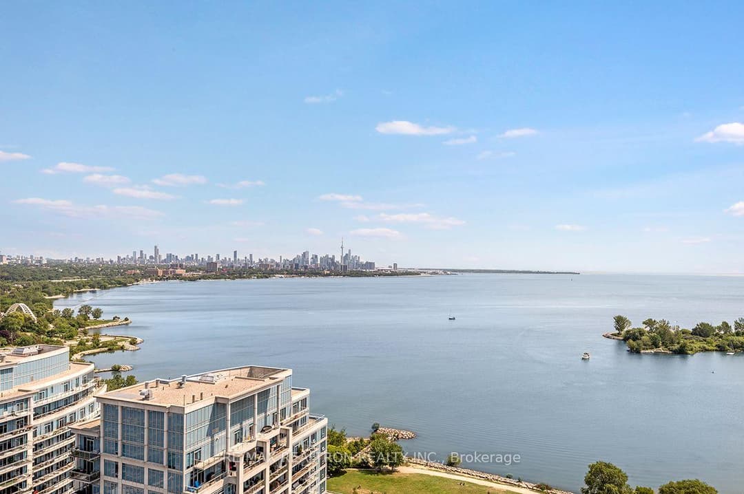 16 Brookers Lane Unit 2407, Liberty Village / Parkdale / South Parkdale