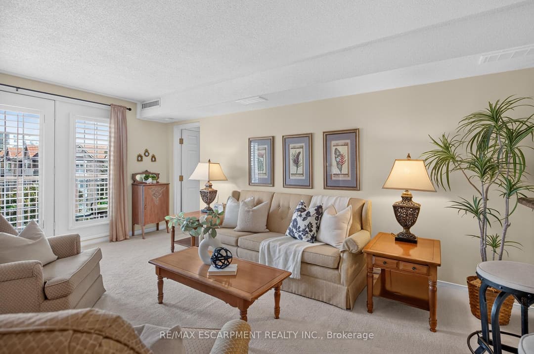 216 Plains Road Unit B404, Burlington
