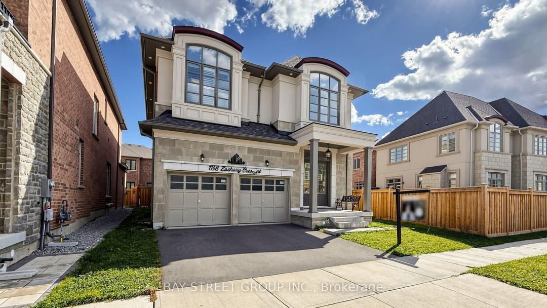 138 Zachary Crescent, Oakville
