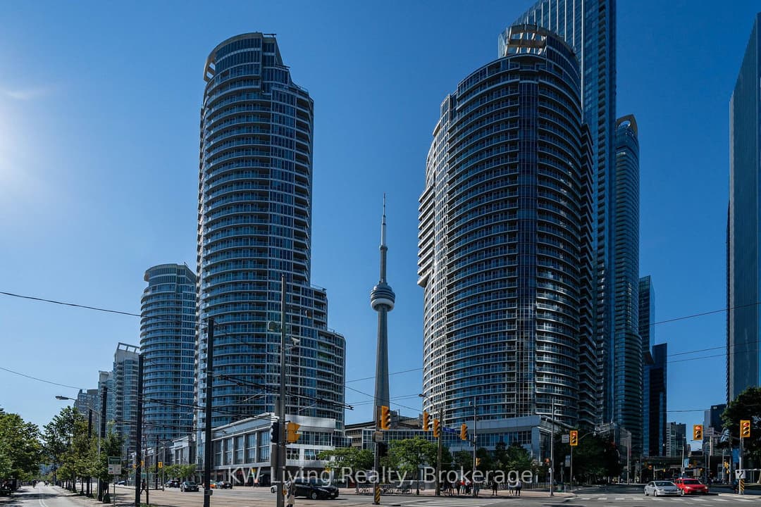 208 Queens Quay Unit 2111, Downtown Toronto / Waterfront