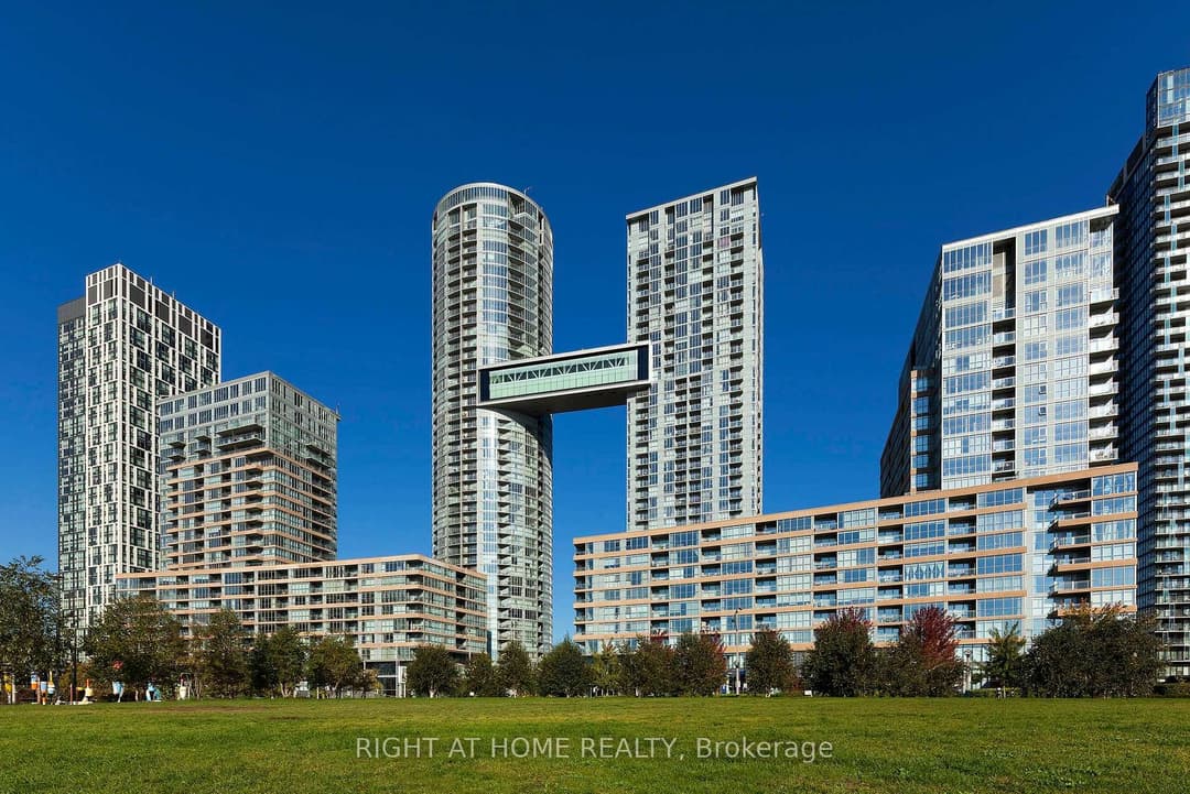 10 Capreol Court Unit 356, Downtown Toronto / Waterfront