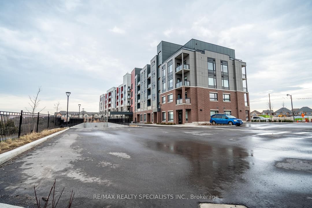 3265 CARDING MILL Trail Unit 112, Oakville