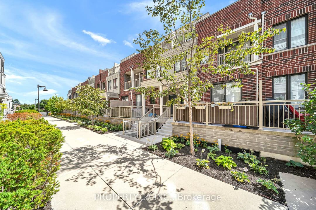 135 Long Branch Avenue Unit 7, Liberty Village / Parkdale / South Parkdale