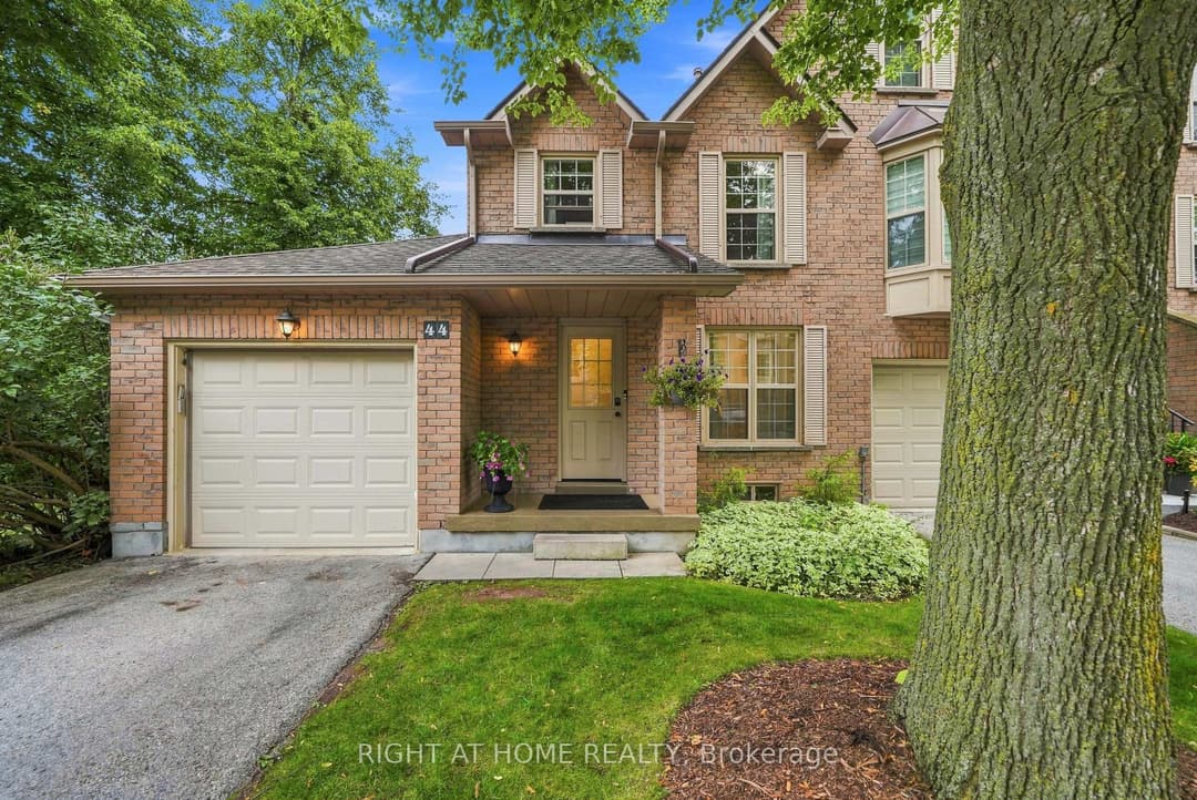 2272 Mowat Avenue Unit 44, Oakville
