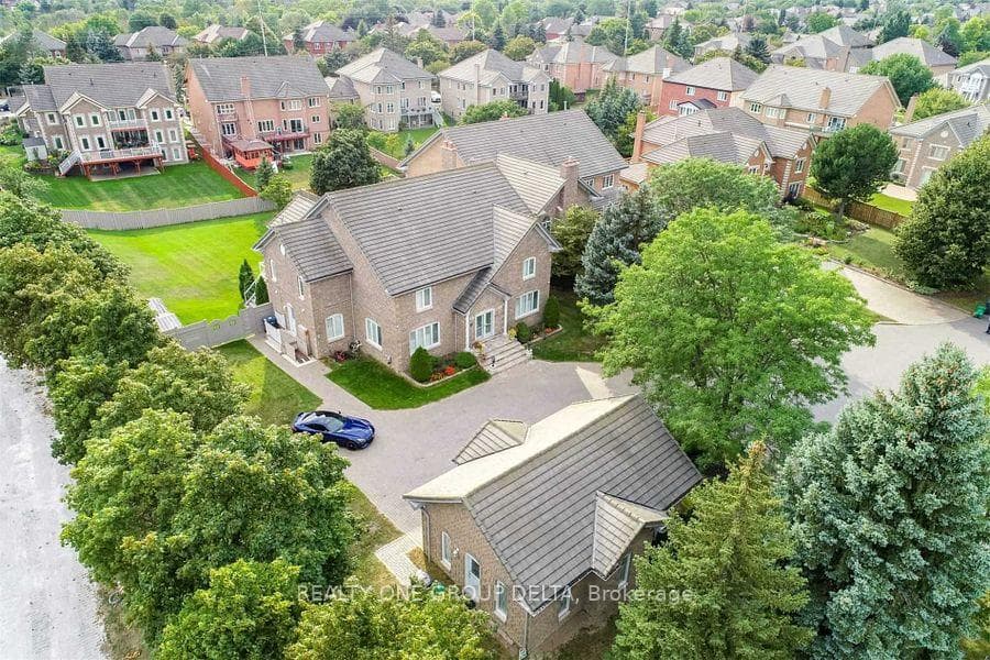 1918 Royal Credit Boulevard, Mississauga