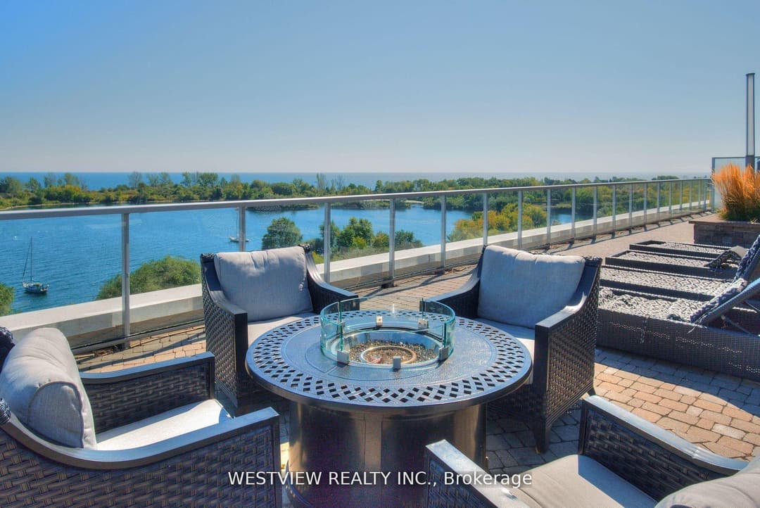 80 Marine Parade Drive Unit 311, Liberty Village / Parkdale / South Parkdale