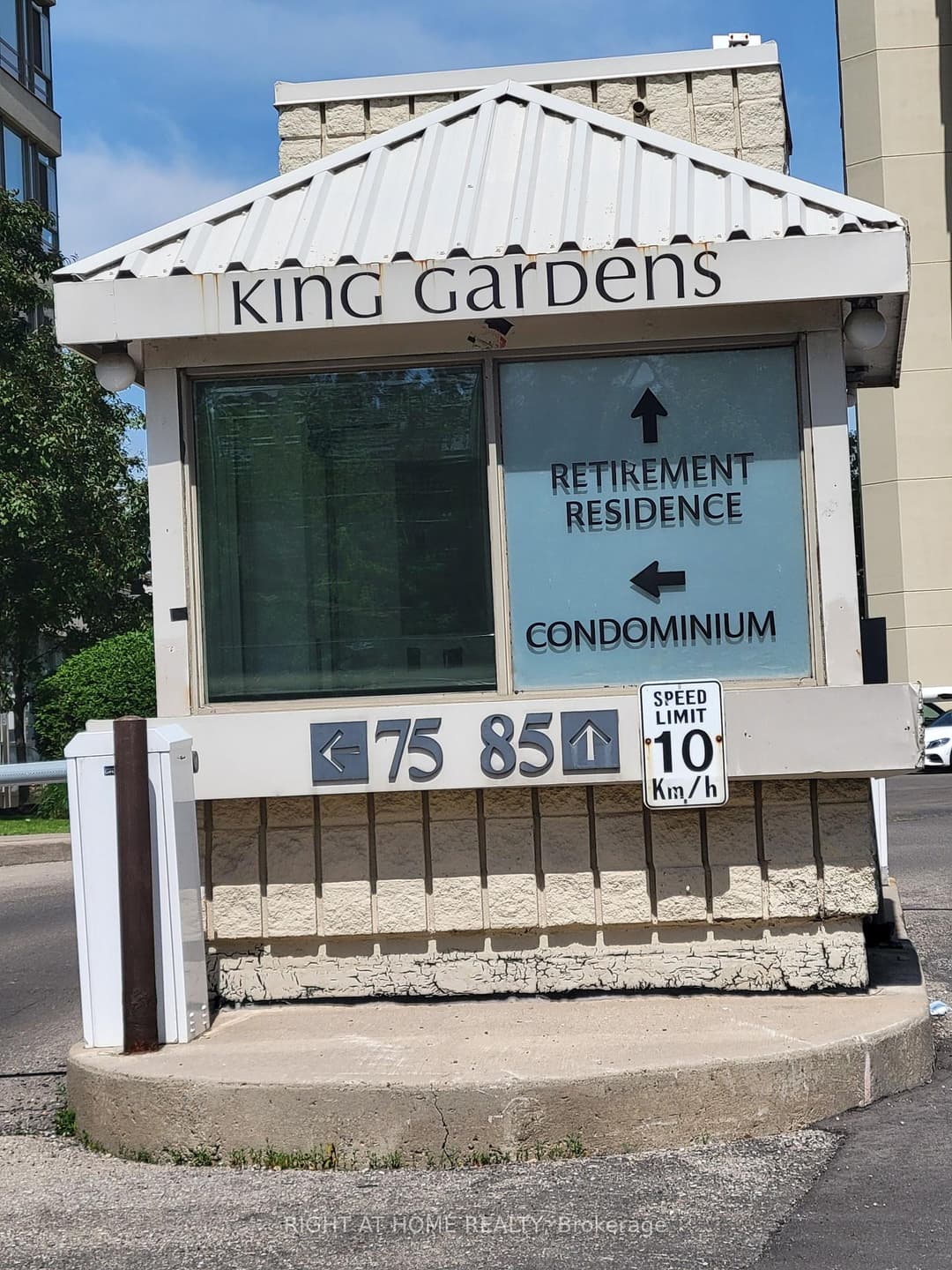 75 King Street Unit PH2, Mississauga