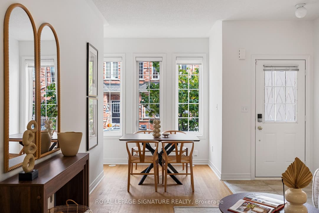 34 Carnahan Terrace, The Beaches / Upper Beaches
