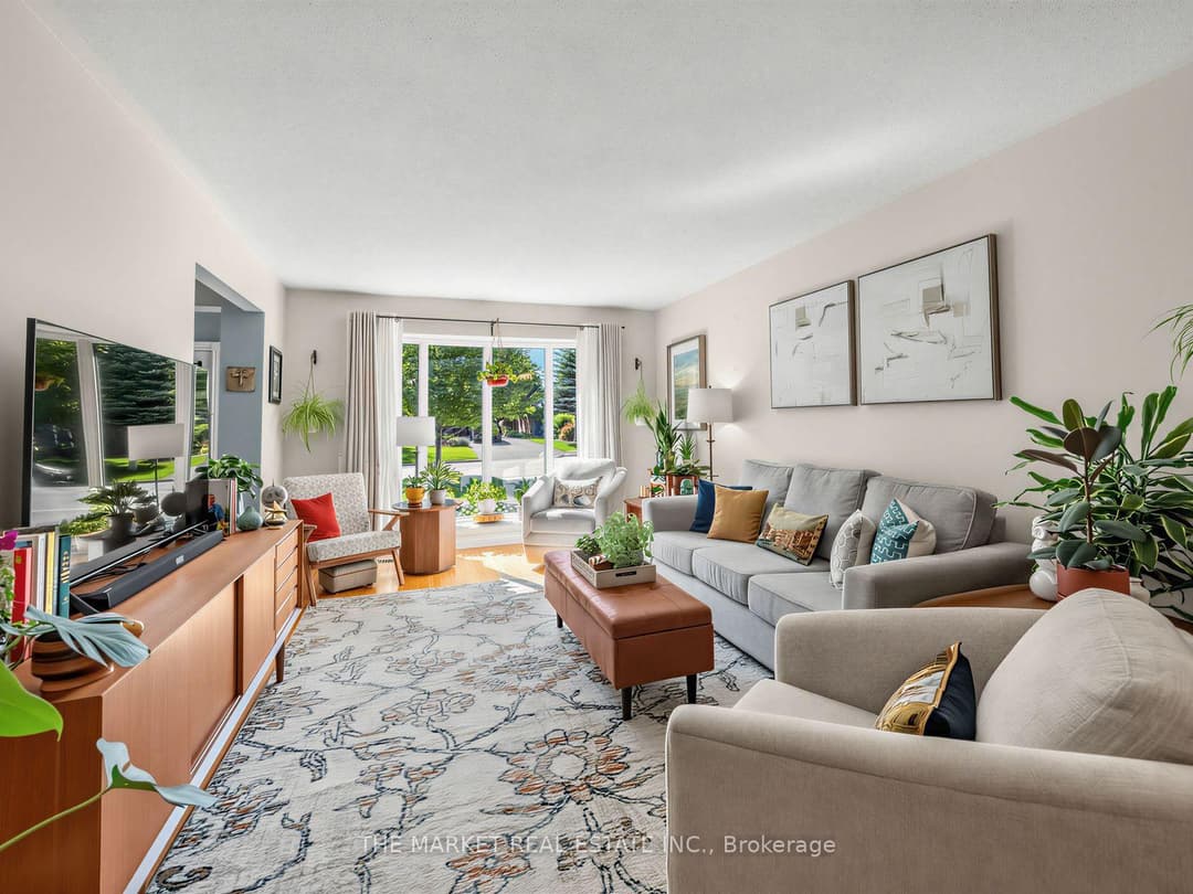 1033 Franconia Drive, Mississauga