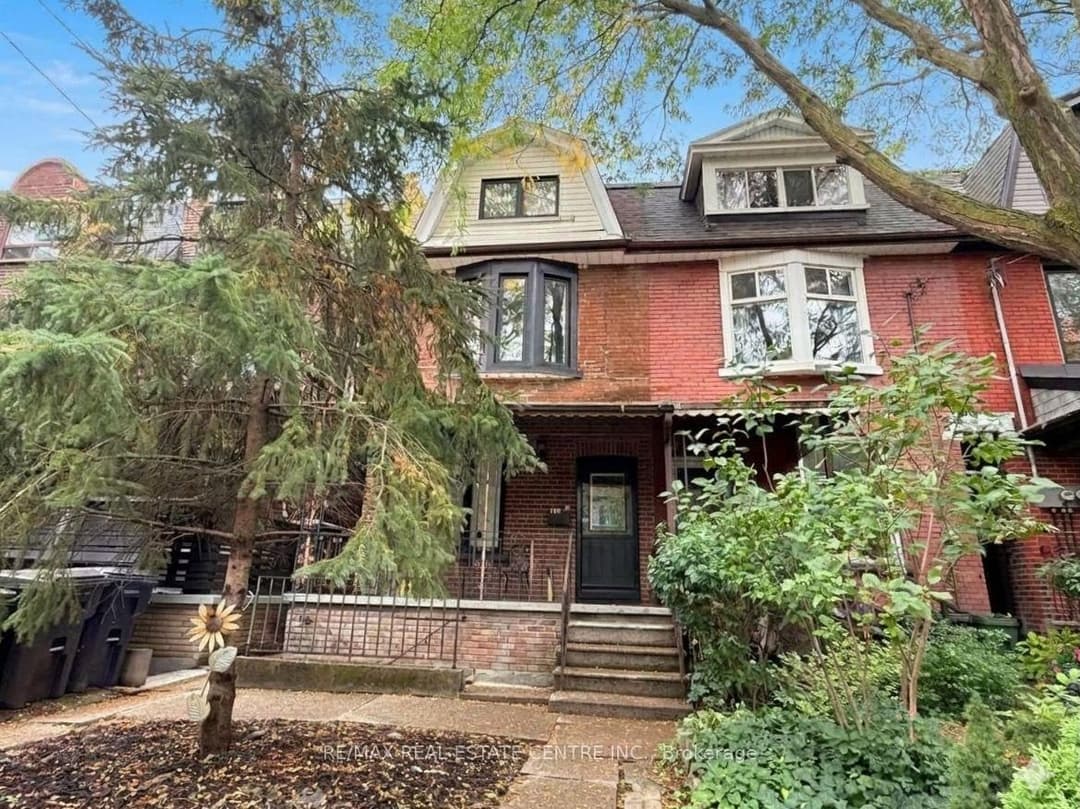 200 Roxton Road, Downtown Toronto / Waterfront