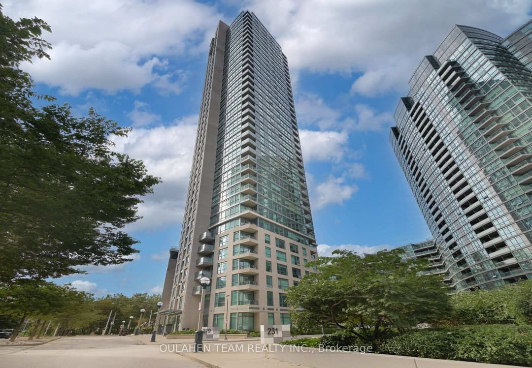 219 Fort York Boulevard Unit 304, Downtown Toronto / Waterfront