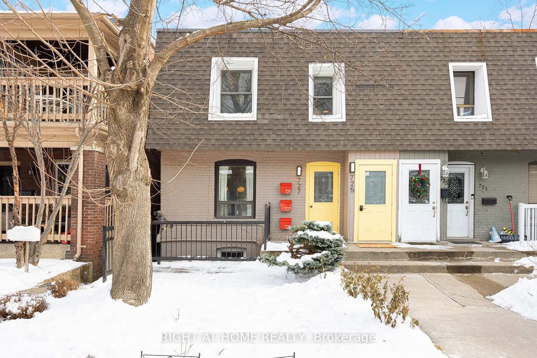 725 Indian Road, Bloor West Village / Swansea