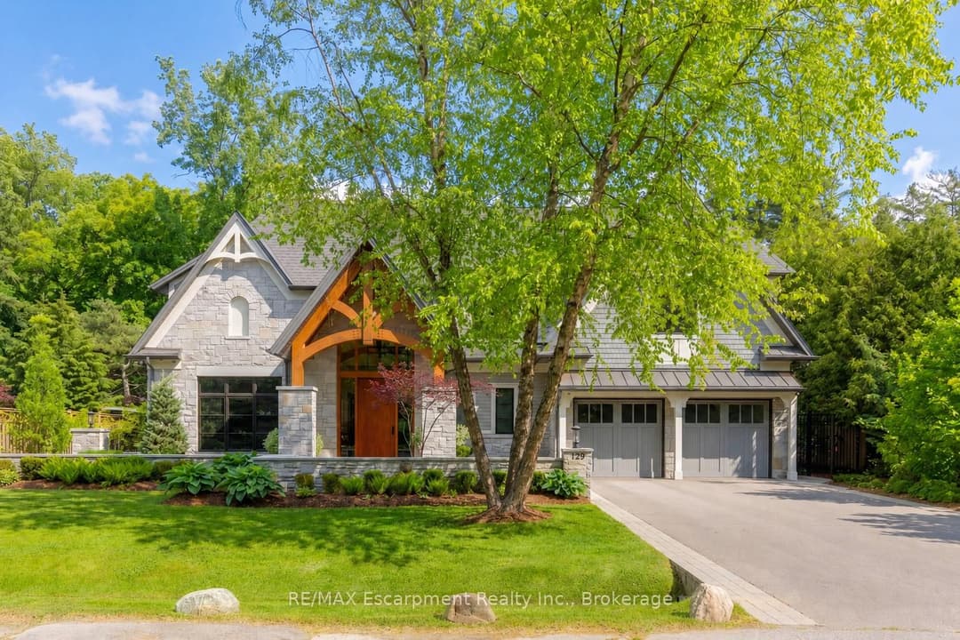 129 WOLFDALE Avenue, Oakville