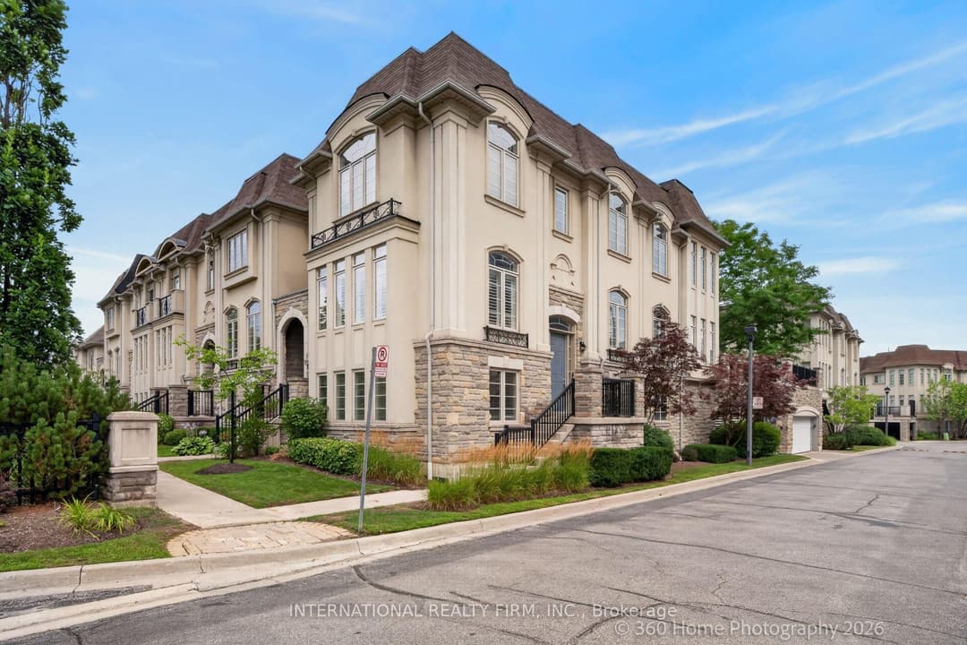 37-4135 Shipp Drive, Mississauga