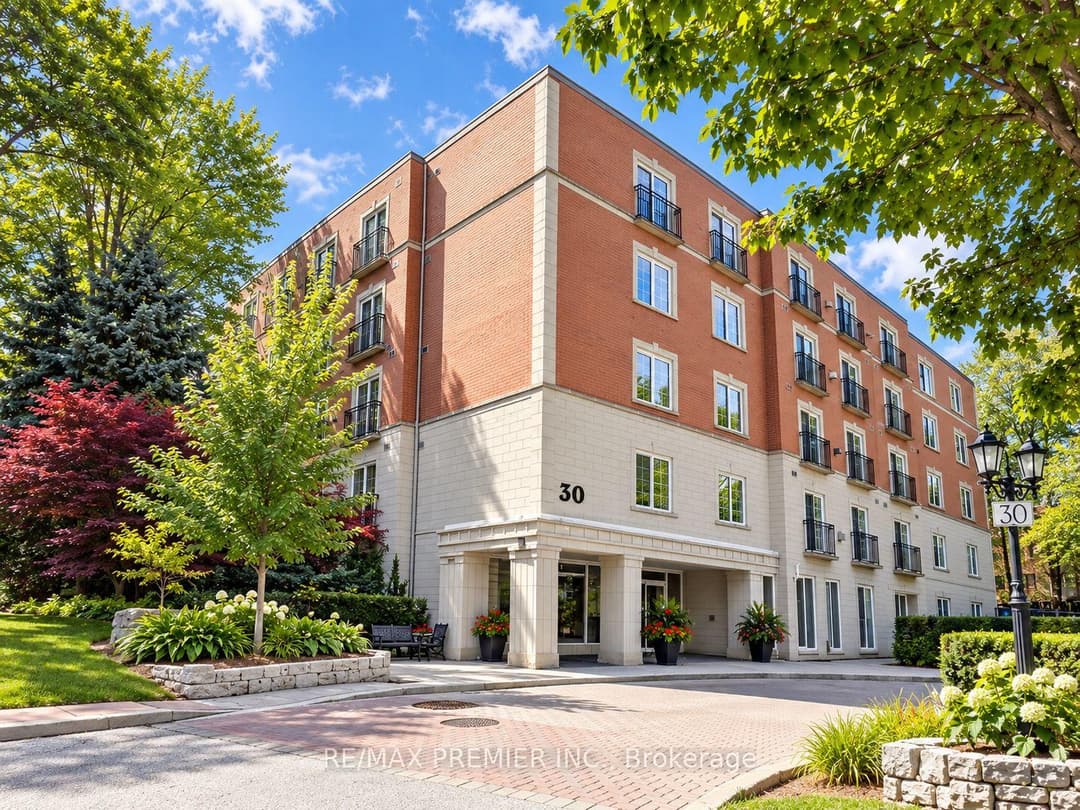 30 Anglesey Boulevard Unit #301, Etobicoke (Islington / Rexdale)