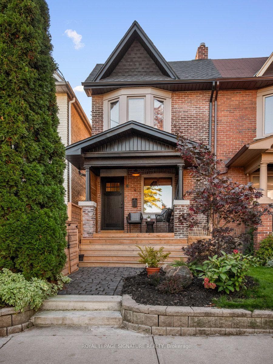 4 Orchard Park Boulevard, The Beaches / Upper Beaches