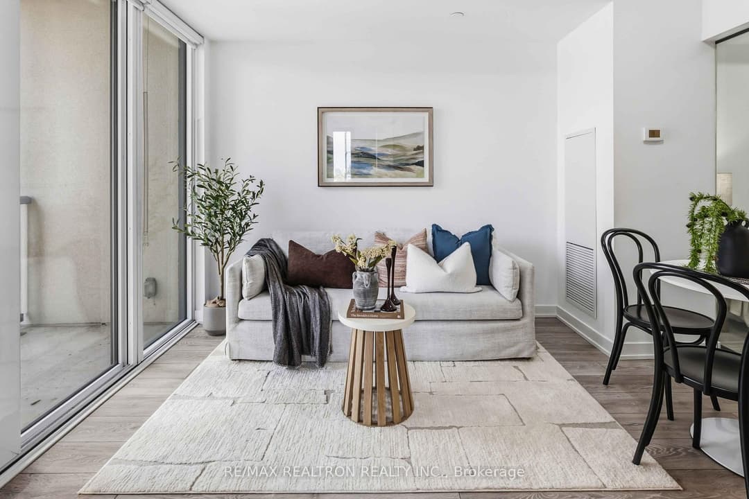 108 Peter Street Unit 1003, Downtown Toronto / Waterfront