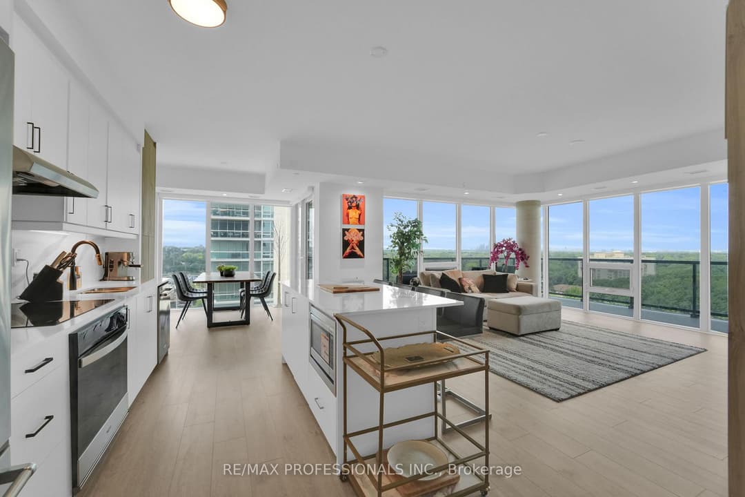 1035 Southdown Road Unit 1402, Mississauga