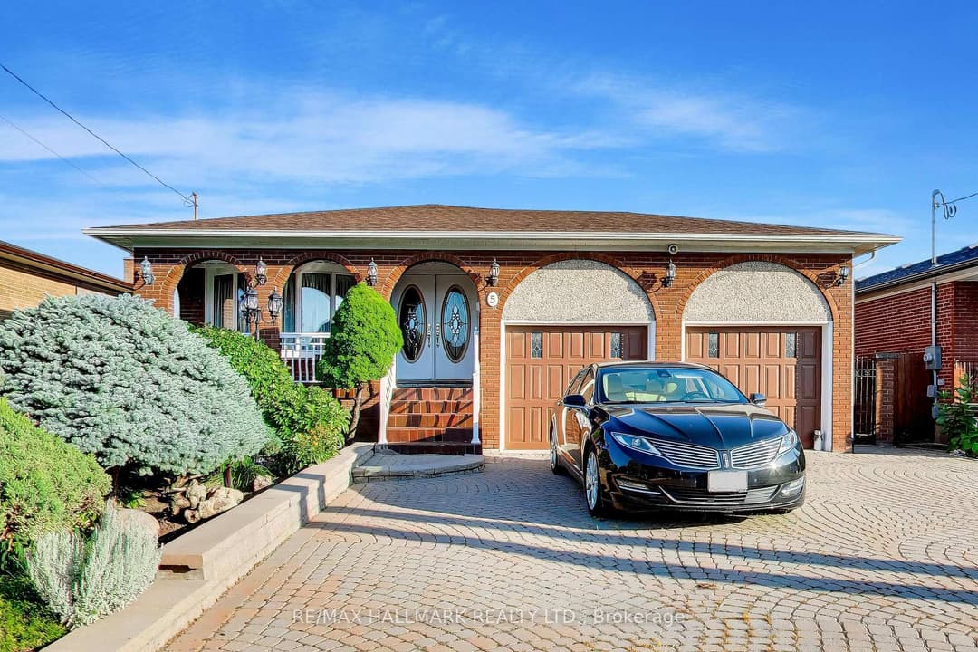 5 Byworth Boulevard, Etobicoke (Kingsview Village / Humber Heights)