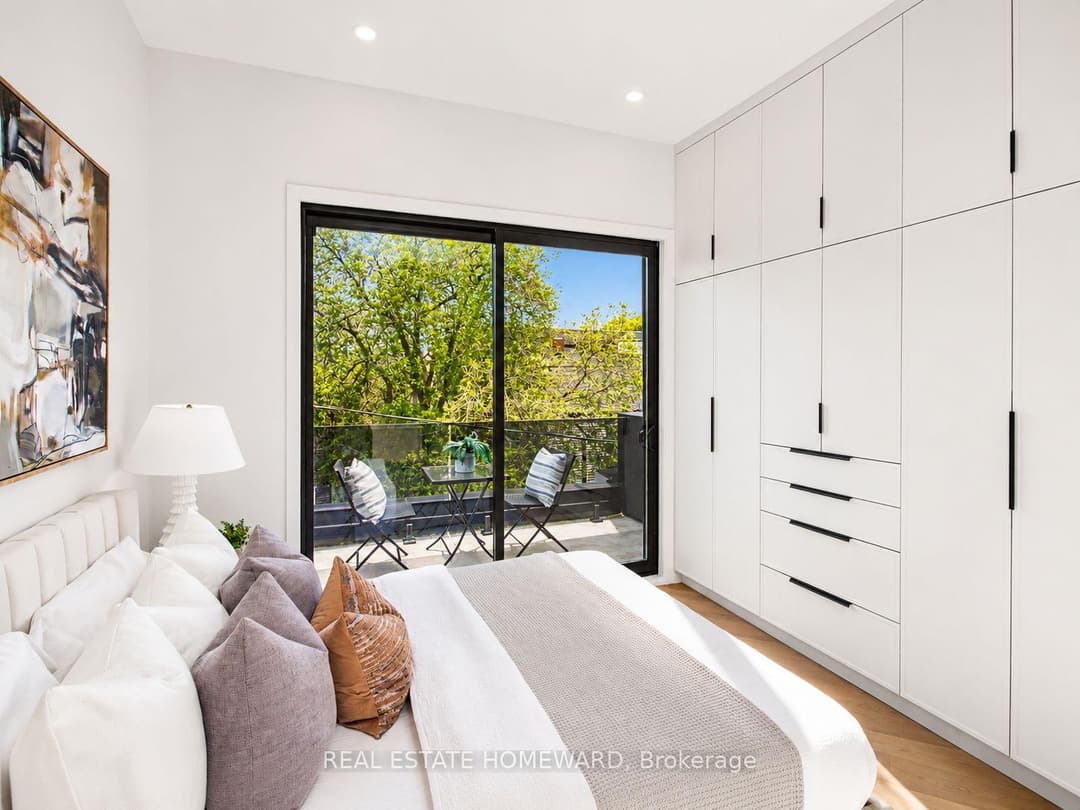 Virtual tour of 3 Rebecca Street, Downtown Toronto / Waterfront