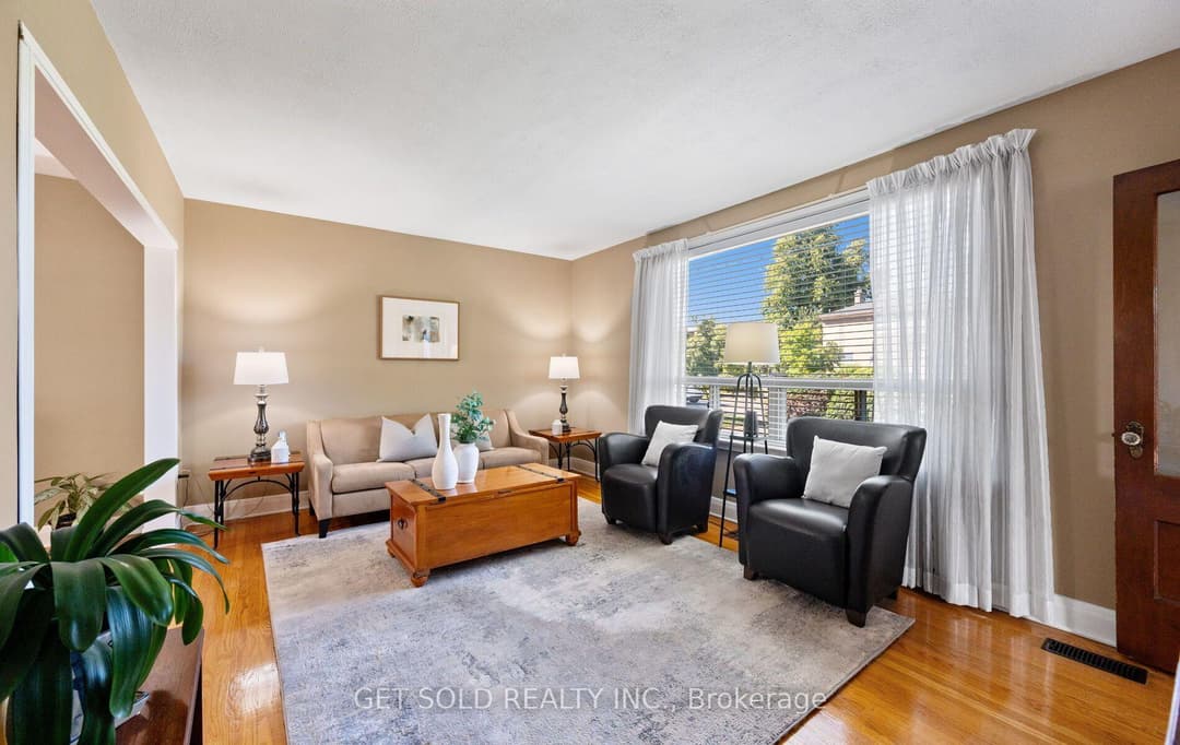 25 Allenby Avenue, Etobicoke (West Mall / Rexdale)