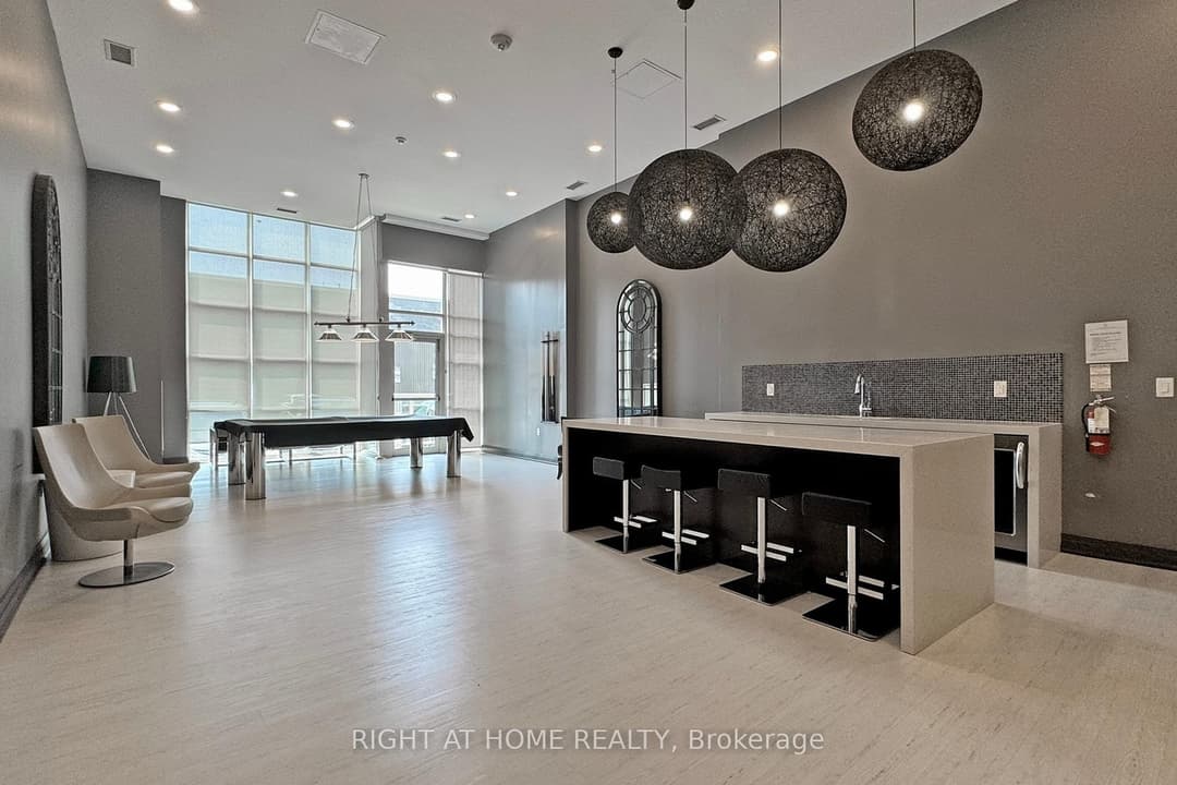 125 Western Battery Road Unit 2415, Downtown Toronto / Waterfront