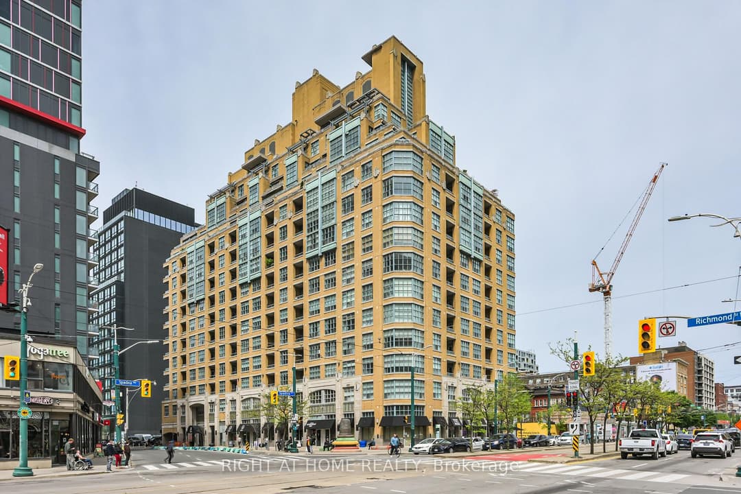 438 Richmond Street Unit 621, Downtown Toronto / Waterfront