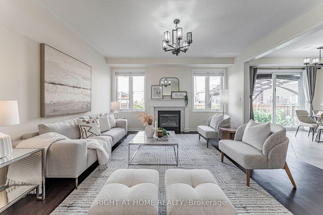 1249 Leger Way, Milton