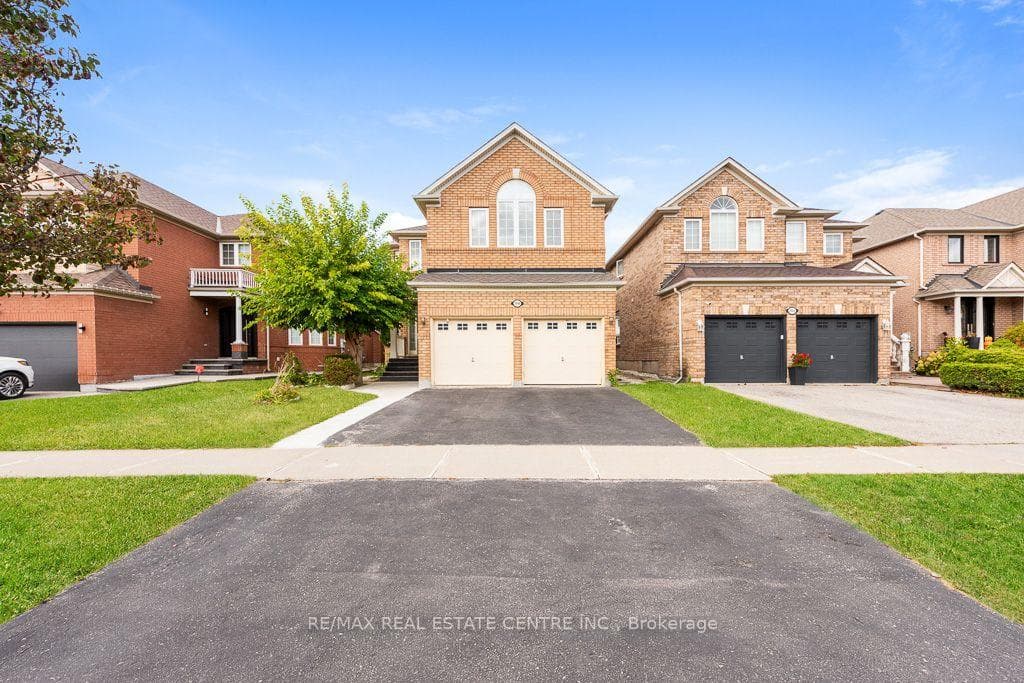 3696 Waterfall Crescent, Mississauga