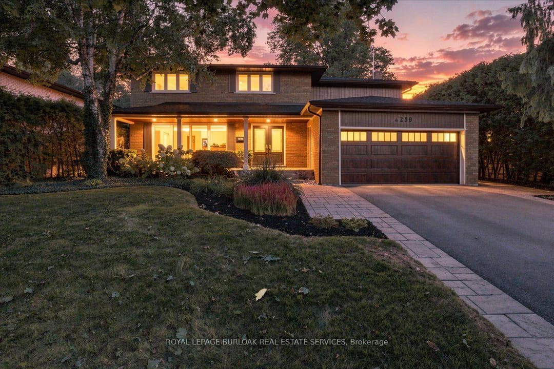 4430 Hawthorne Drive, Burlington