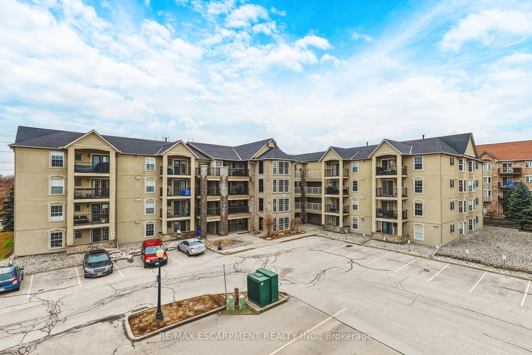 1451 Walkers Line Unit 313, Burlington