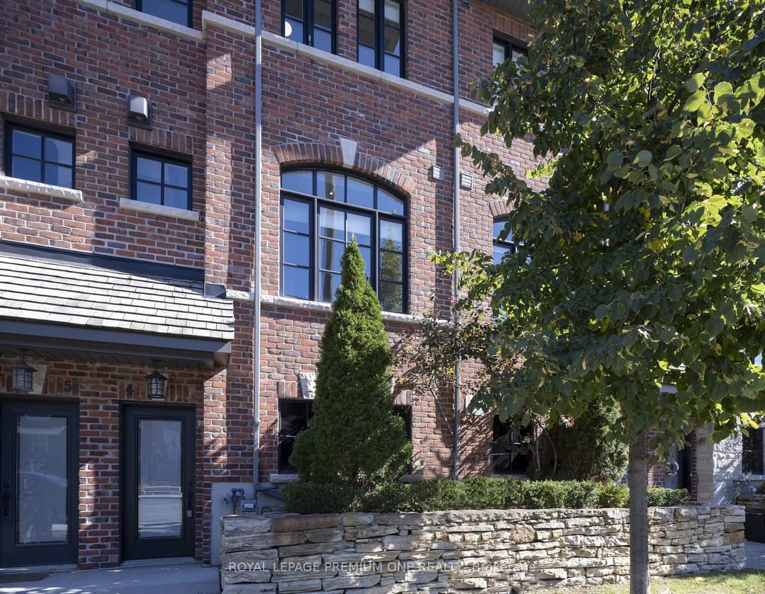 1145 Ossington Avenue Unit 4, Annex / Yorkville / Summerhill
