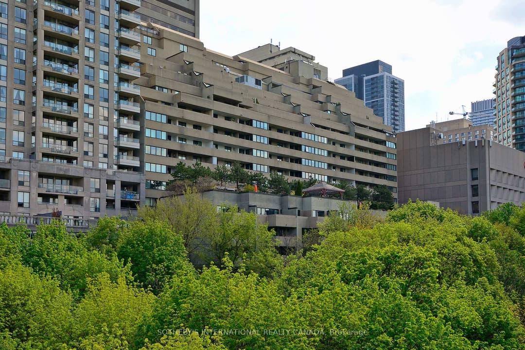 360 Bloor Street Unit PH6, Rosedale / Moore Park