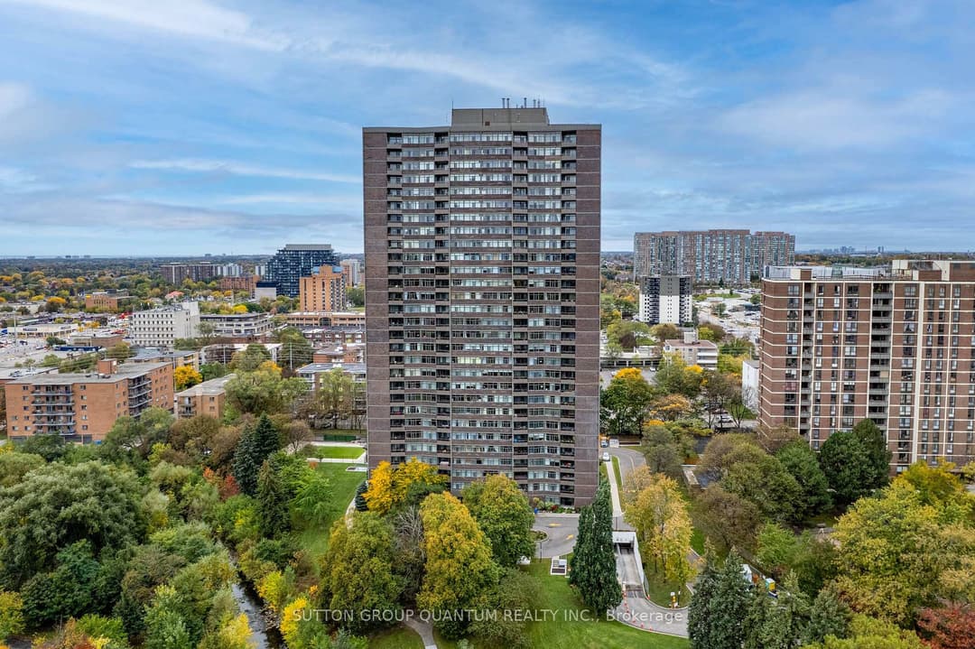 3100 Kirwin Avenue Unit Ph04, Mississauga