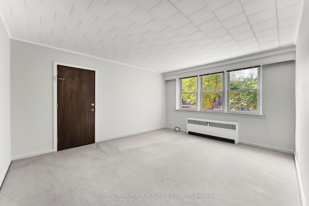 4 Robinson Street Unit 9, Hamilton