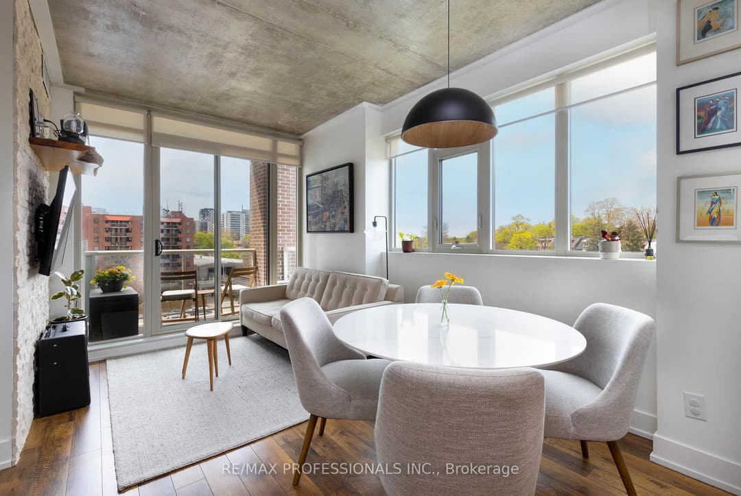1638 Bloor Street Unit 410, Bloor West Village / Swansea