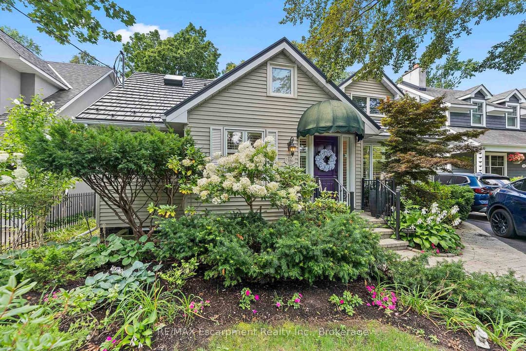 380 Watson Avenue, Oakville