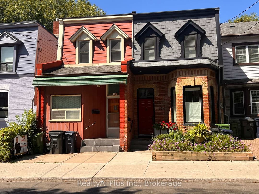 182 Boulton Avenue, Riverdale / Leslieville