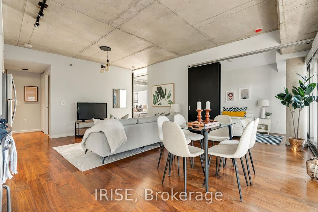 32 Trolley Crescent Unit 918, Regent Park / Cabbagetown / St. James Town