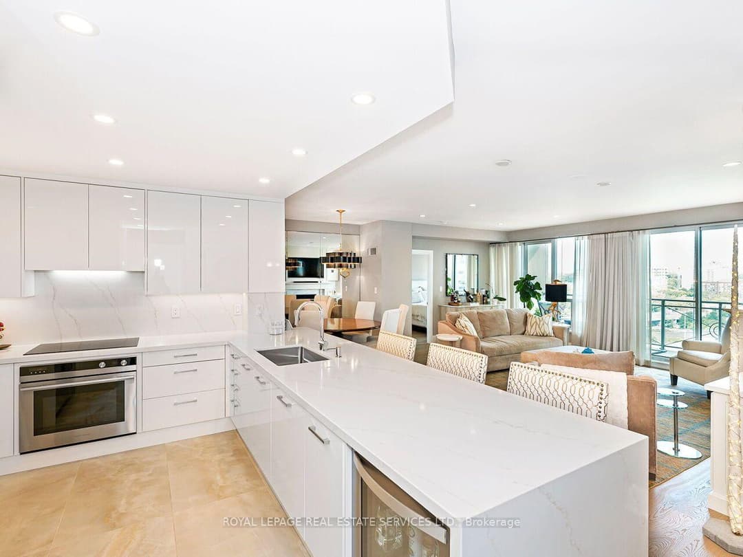 88 Palace Pier Court Unit PH201, Liberty Village / Parkdale / South Parkdale