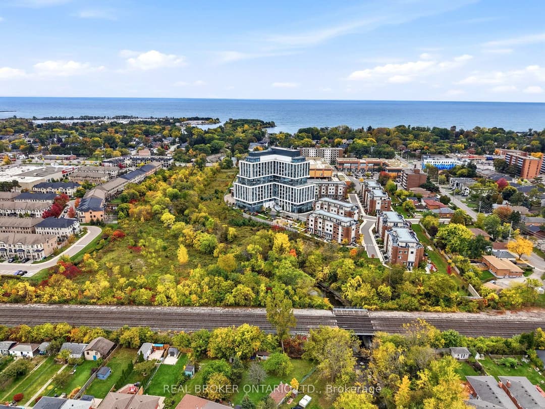 1063 DOUGLAS MCCURDY Common Unit 306, Mississauga