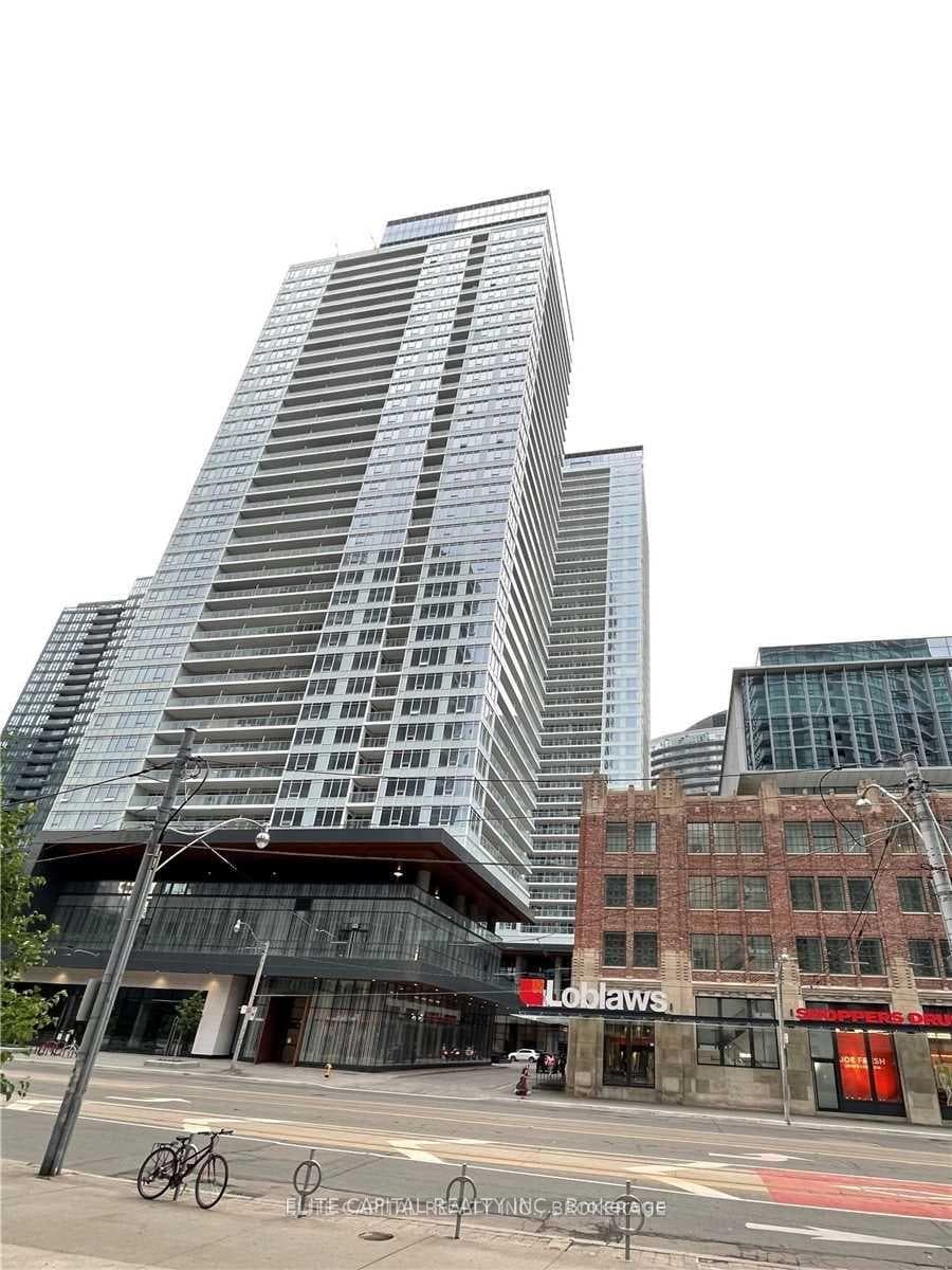 19 Bathurst Street Unit 3607, Downtown Toronto / Waterfront