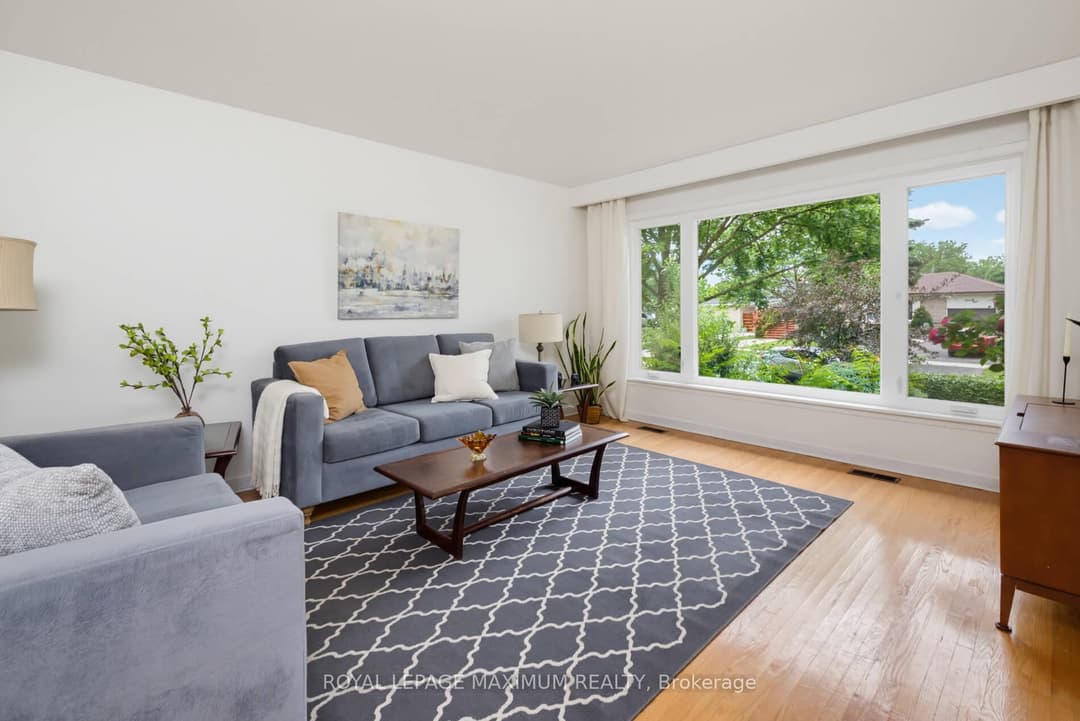 41 Strathavon Drive, Etobicoke (West Mall / Rexdale)