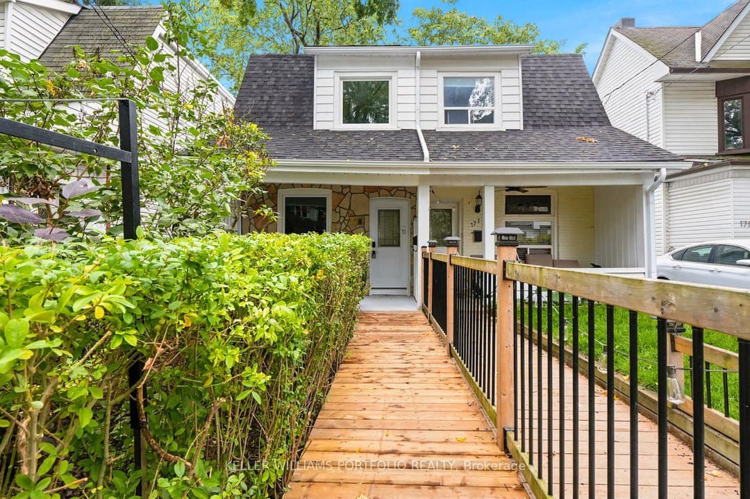 179 Oakcrest Avenue, The Beaches / Upper Beaches